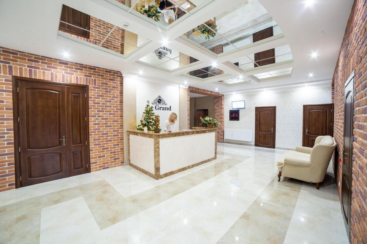 Hotel Legrand Stryj Zewnętrze zdjęcie