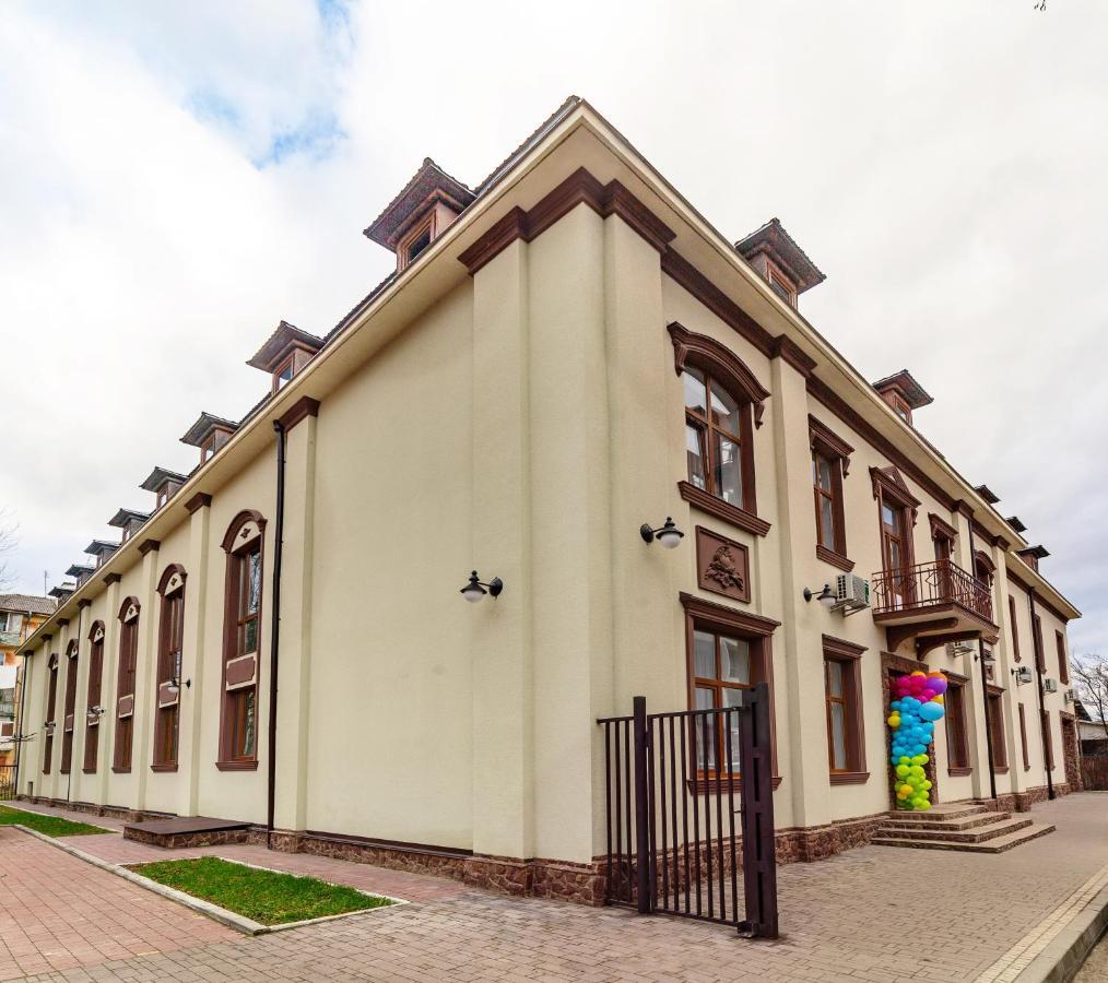Hotel Legrand Stryj Zewnętrze zdjęcie