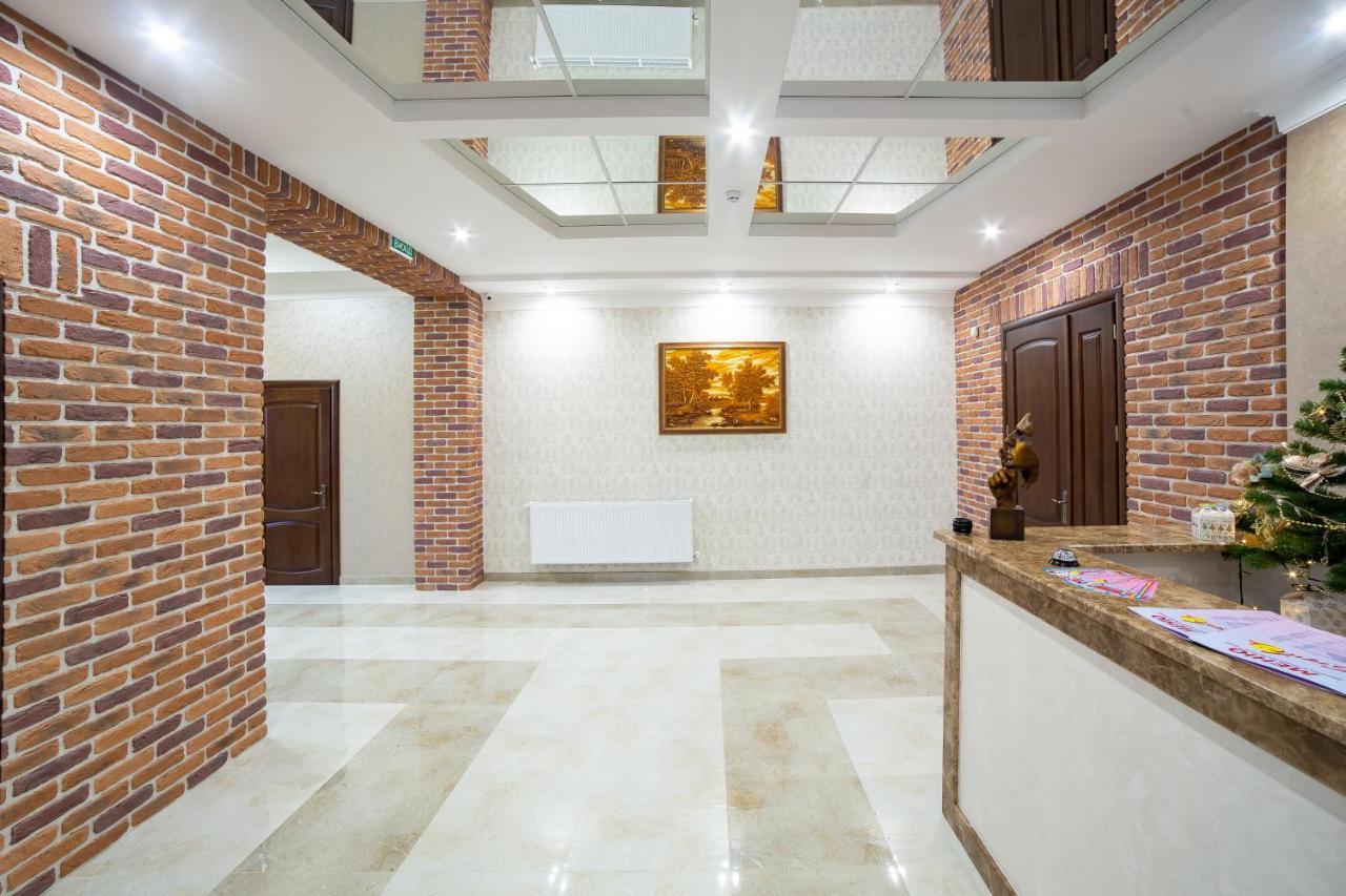 Hotel Legrand Stryj Zewnętrze zdjęcie